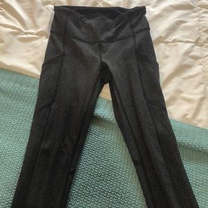 Herringbone size 2 lulu leggings with side pockets